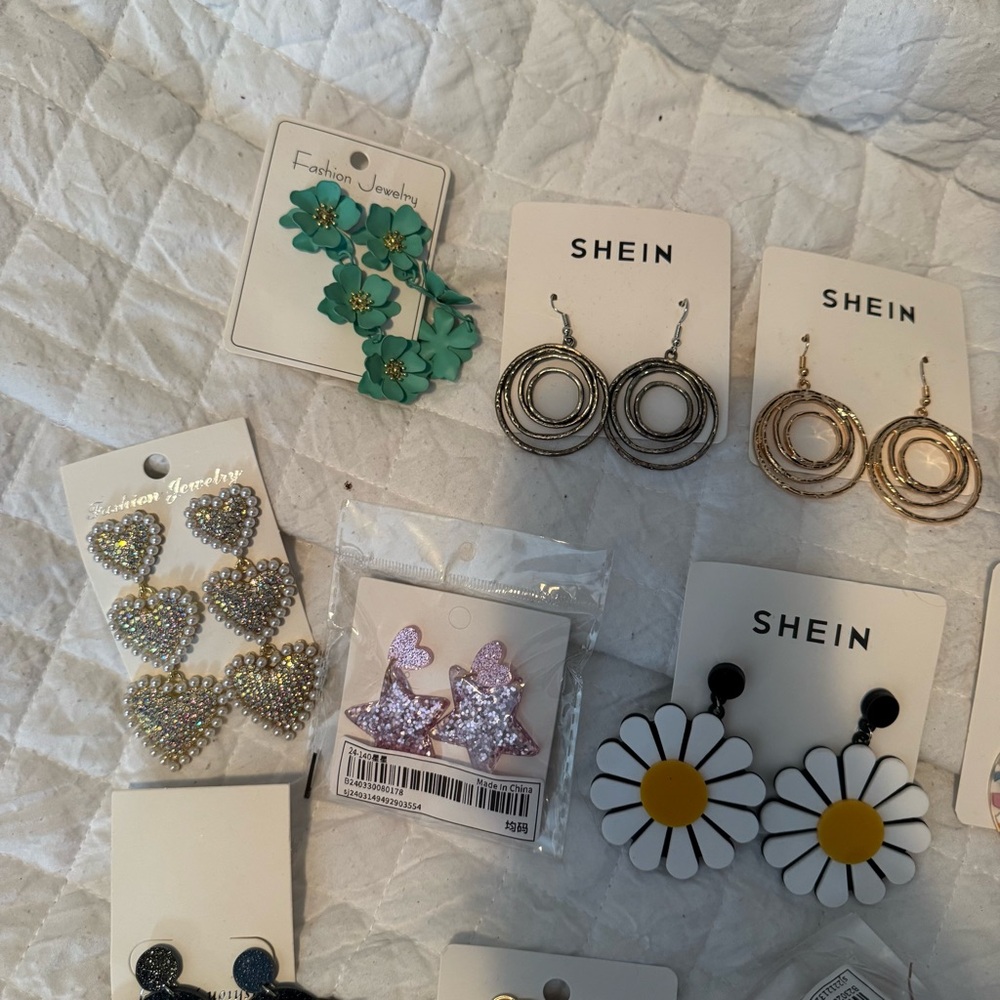 Statement earring bundle - Picture 5 of 5